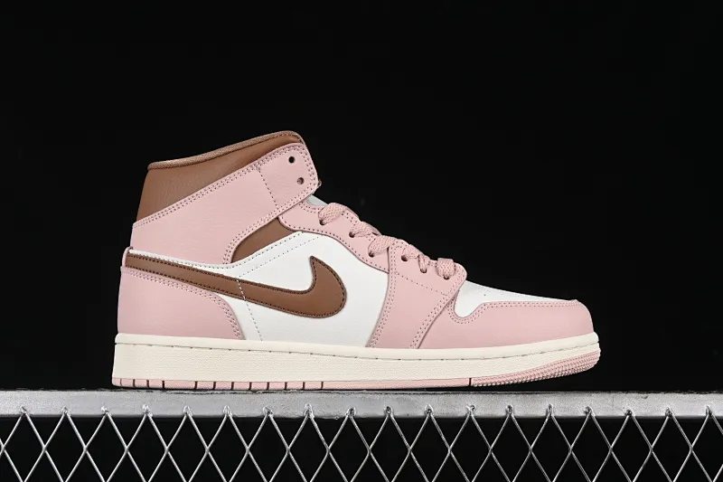 All categories Air Jordan Jordan series basketball shoes Air Jordan 1 Mid Air Jordan 1 Mid AJ1 Joe 1 khaki powder China basketball shoes BQ6472-620